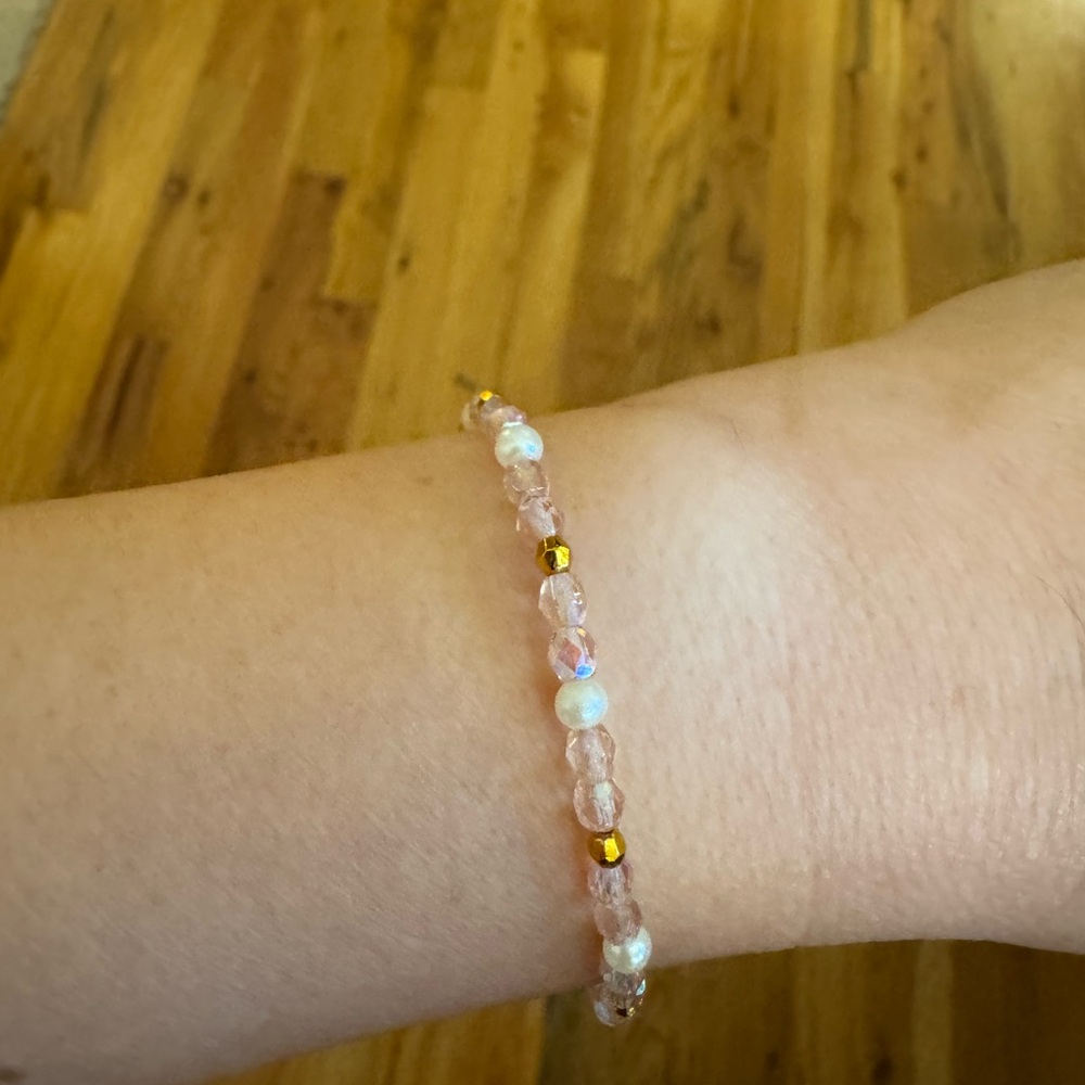 NWT Elegant Pink Beaded Bracelet / Anklet